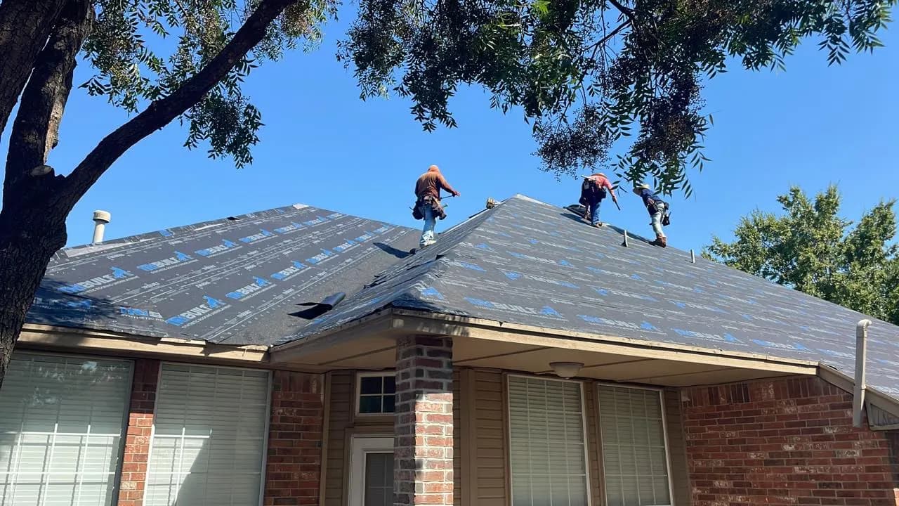 Black Thunder Roofing business background image